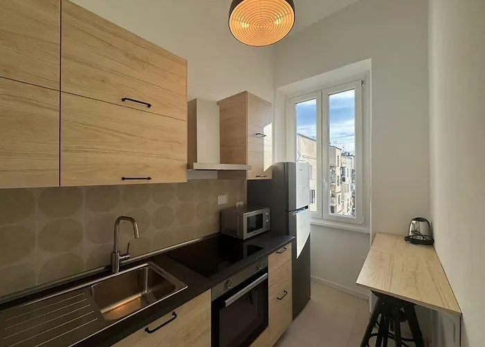 Stylish & Trendy Hub In Apartment *