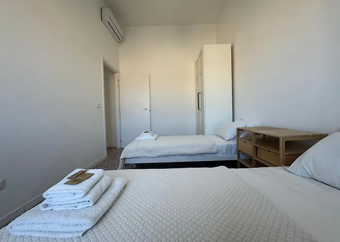 Stylish & Trendy Hub In Apartment *